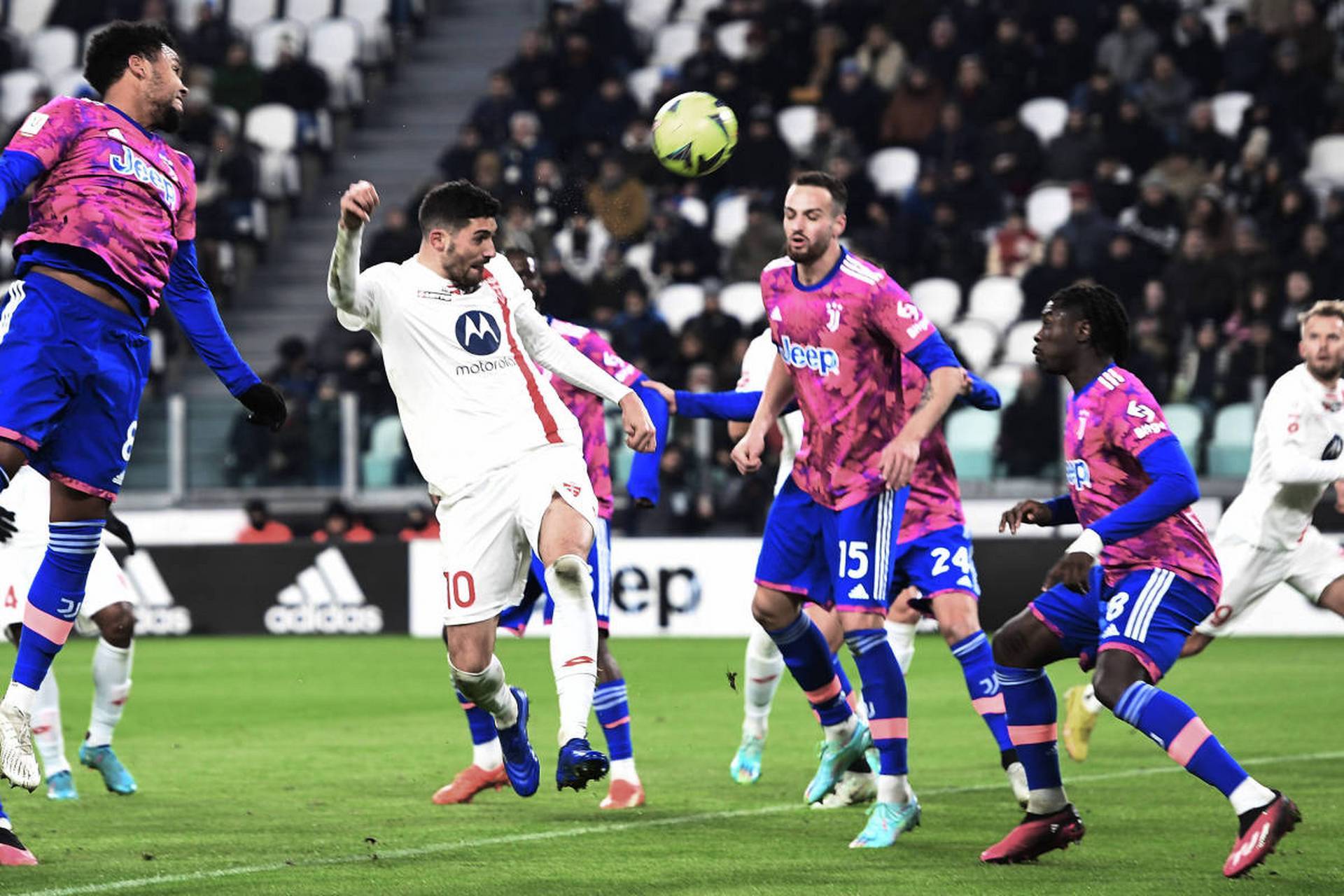 九游体育网页版登录入口-比利亚雷亚尔取得关键胜利，上升积分的简单介绍