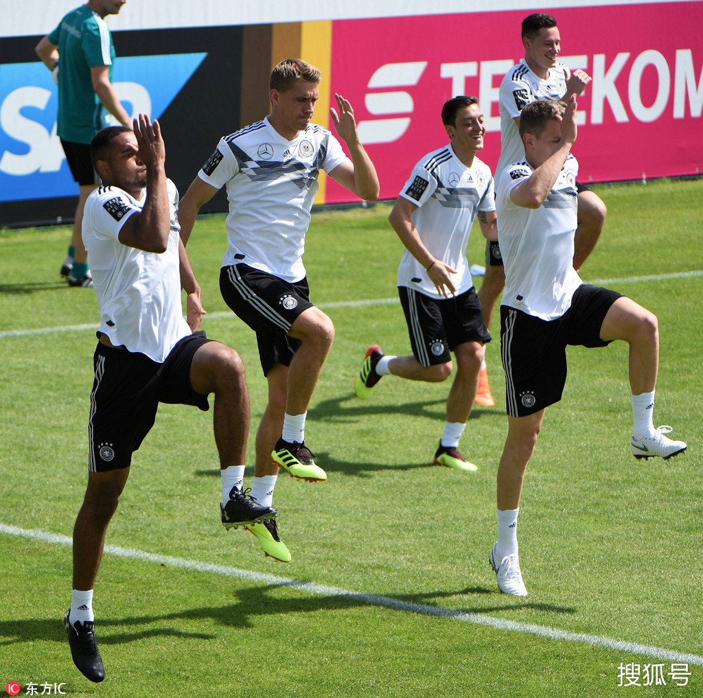 包含德国队积极备战,教练组调整战术布局的词条 包含德国队积极备战,教练组调整战术布局的词条