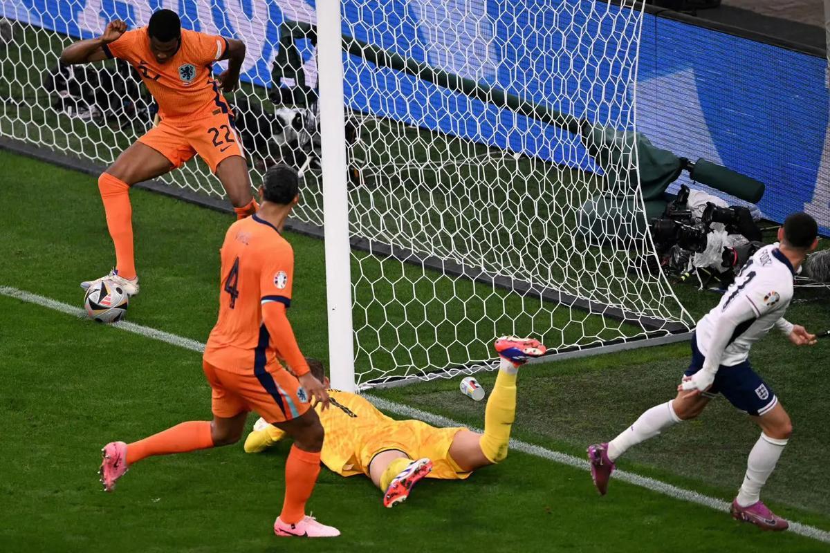 热血澎湃!欧洲杯赛事席卷全球足球迷的简单介绍 热血澎湃!欧洲杯赛事席卷全球足球迷的简单介绍