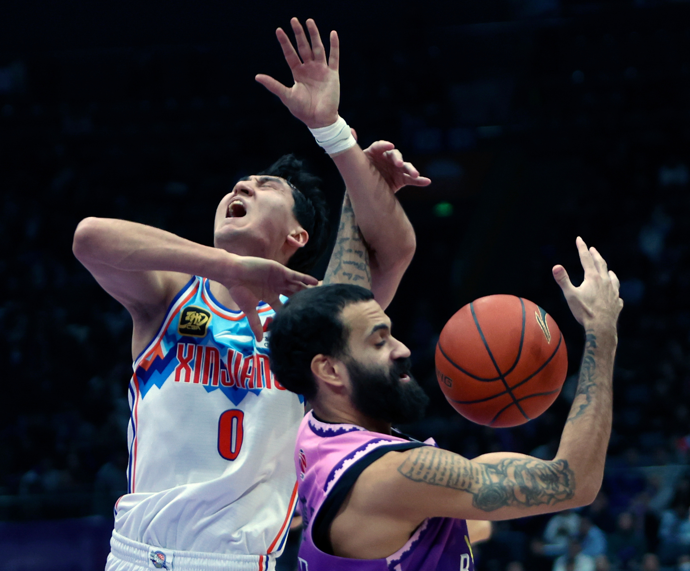 包含阿尔艾因外援训练状态火热，世俱杯淘汰赛关键战的词条