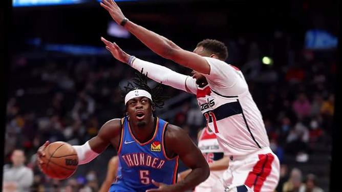 -这场英雄联盟比赛中，风暴之眼与星辰联盟打出神仙对决，扳平比分，网友热议不断的简单介绍