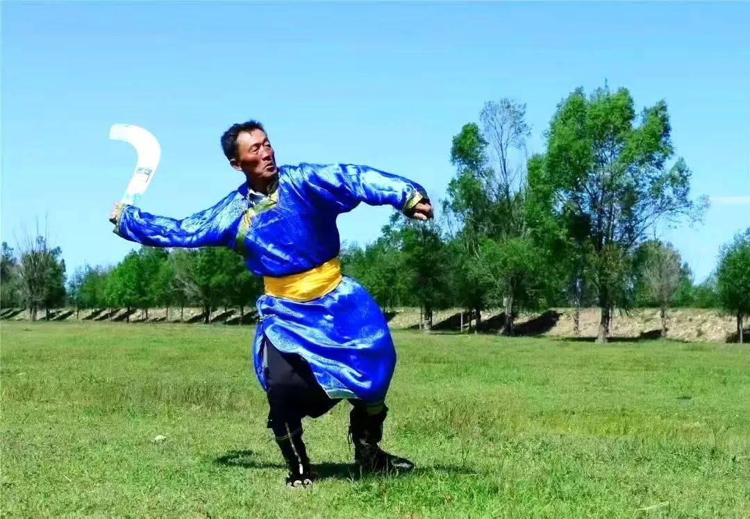 达伦汉普顿队与奥兰多猎手的比赛引发争议的简单介绍