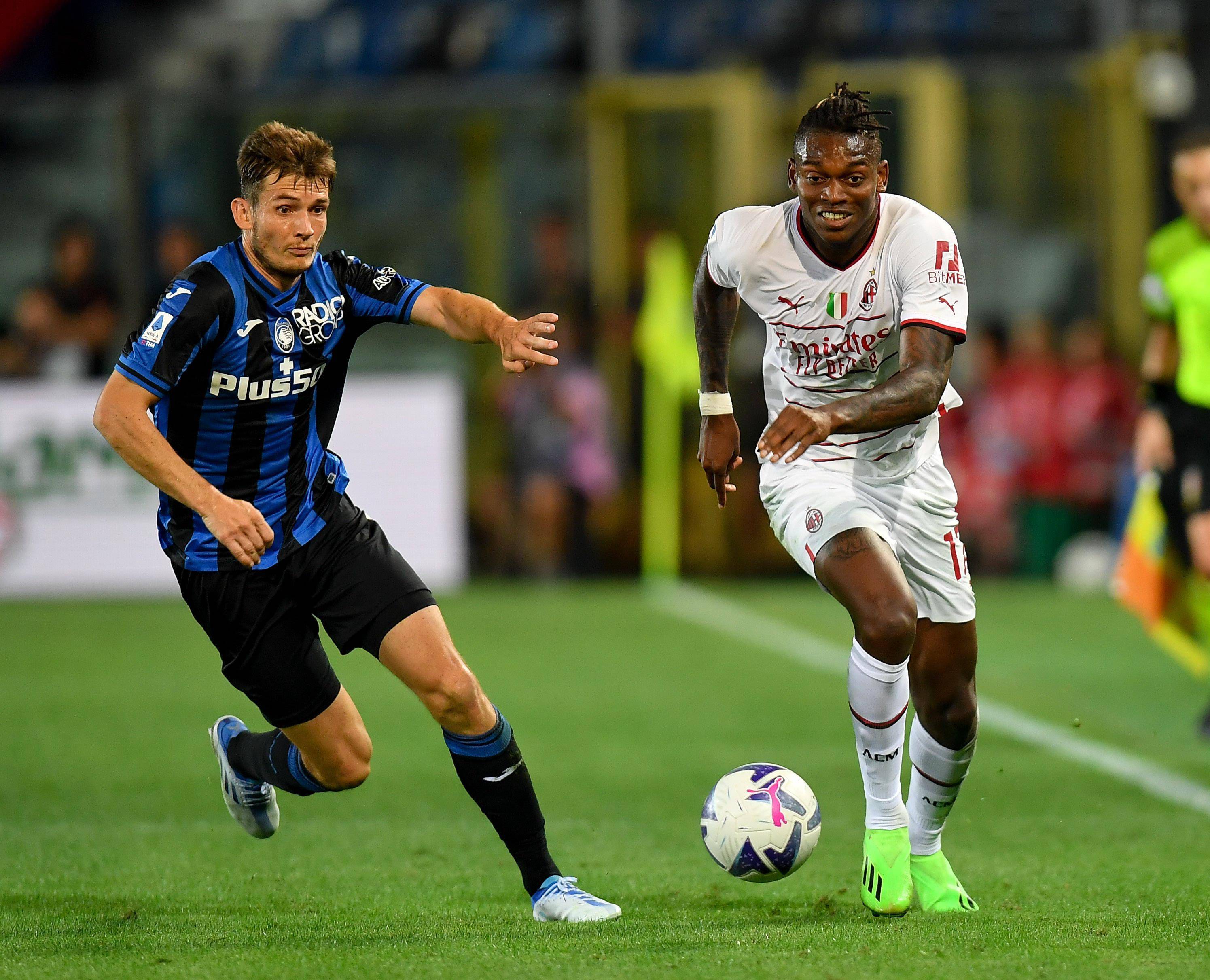 九游体育app-包含AC米兰客场战平，稳步寻找胜利契机的词条