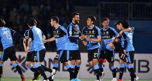 包含黄蜂全队球员在比赛中展现团结合作的词条