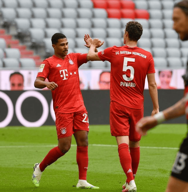 科隆队球员在比赛中展现出色发挥