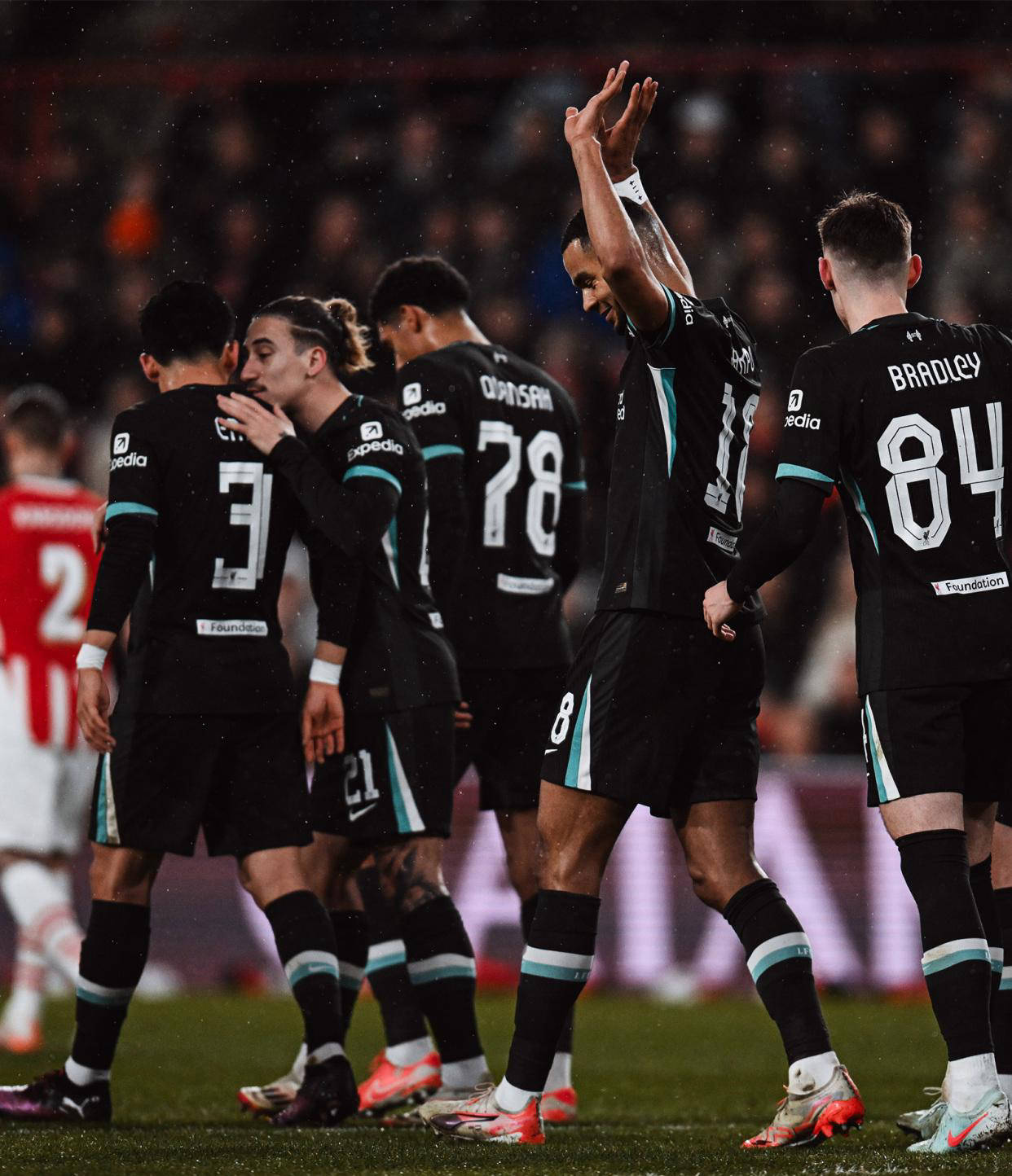 九游体育官方入口-皇马豪取胜利，成功晋级下一轮的简单介绍