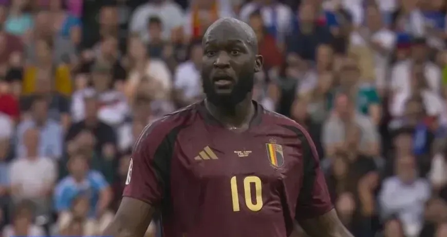 包含比利时-战胜斯洛伐克，卢卡库梅开二度的词条