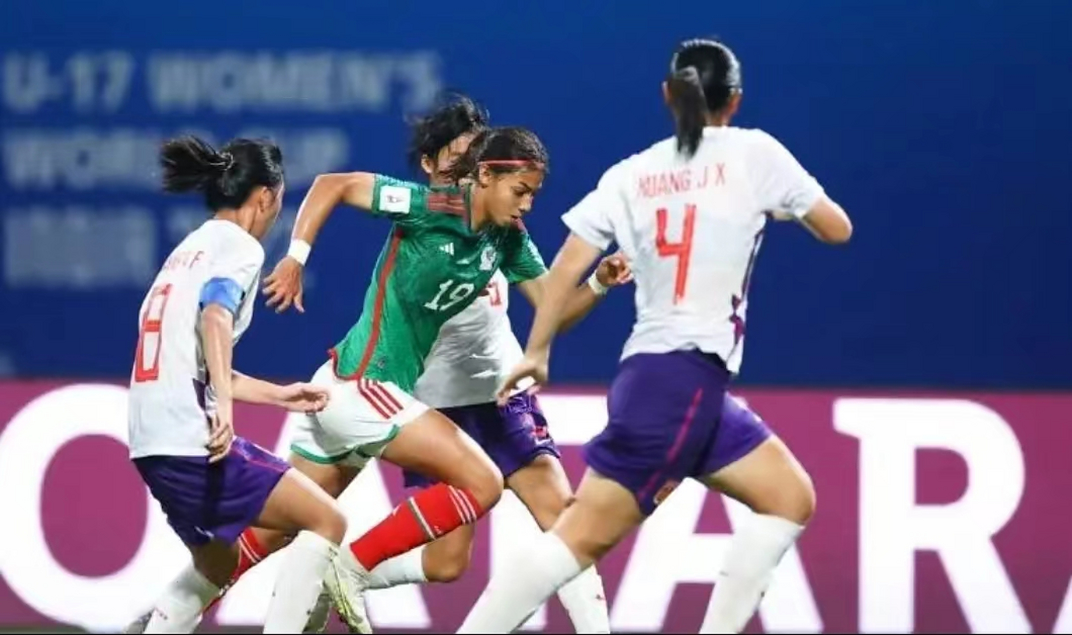 九游体育网页版-墨西哥女足晋级淘汰赛，展示实力