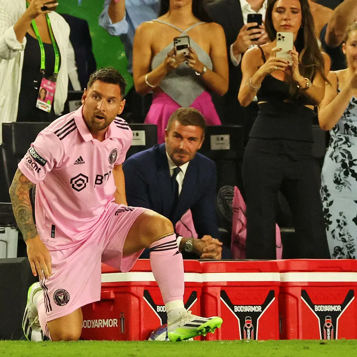 巴萨再度征服对手，梅西领衔攻击