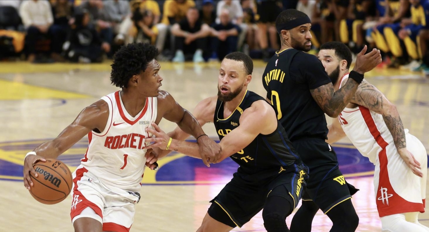 勇士大胜火箭,西部决赛领先两场 勇士大胜火箭,西部决赛领先两场