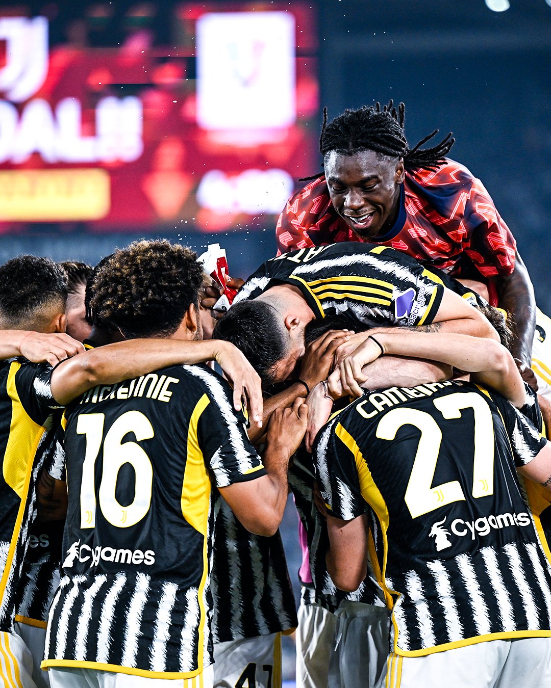 九游体育官网-尤文图斯战胜对手，全队蓄势待发