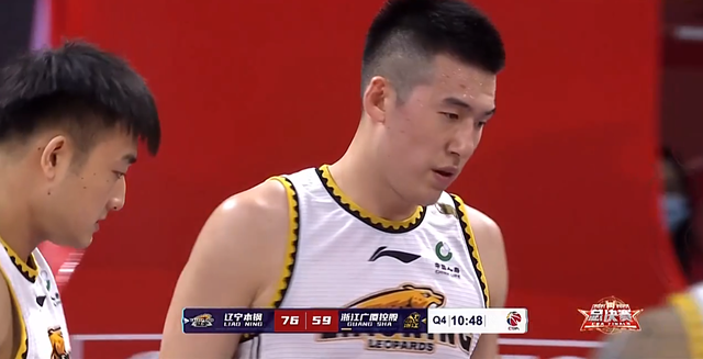 九游体育网页版-安徽篮球队力克对手，夺得胜利走向成功