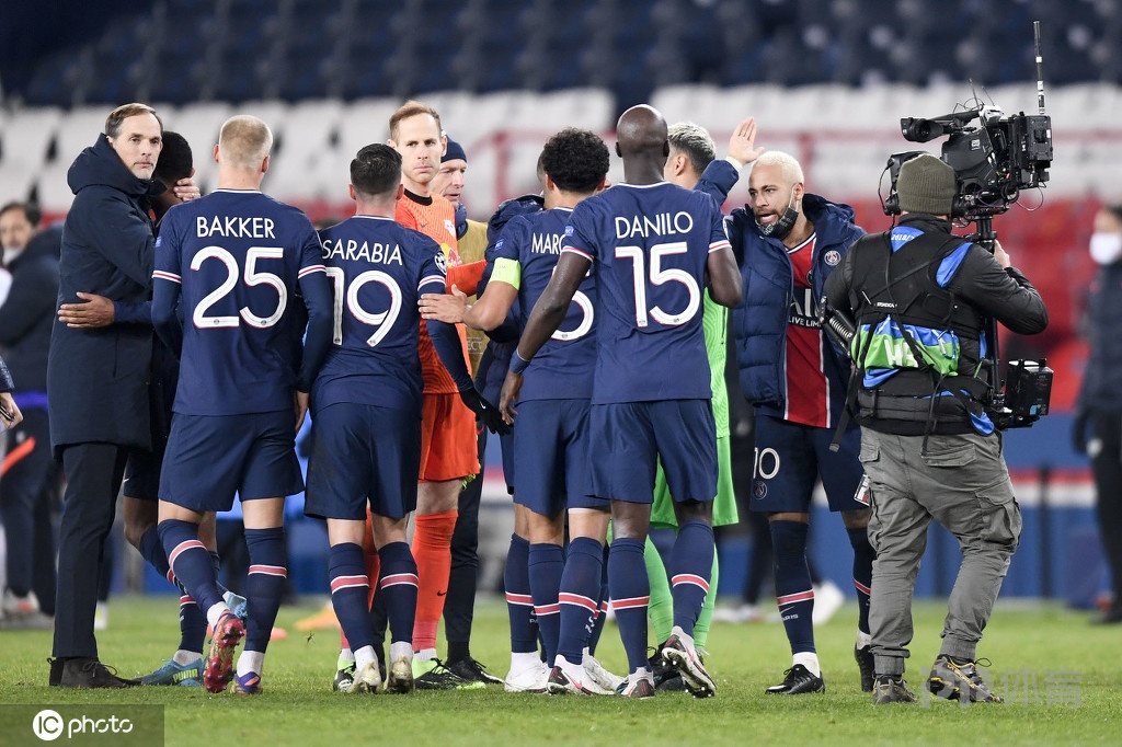 九游体育亚洲官网-瓦伦西亚主场告捷，欧冠资格岌岌可危的简单介绍