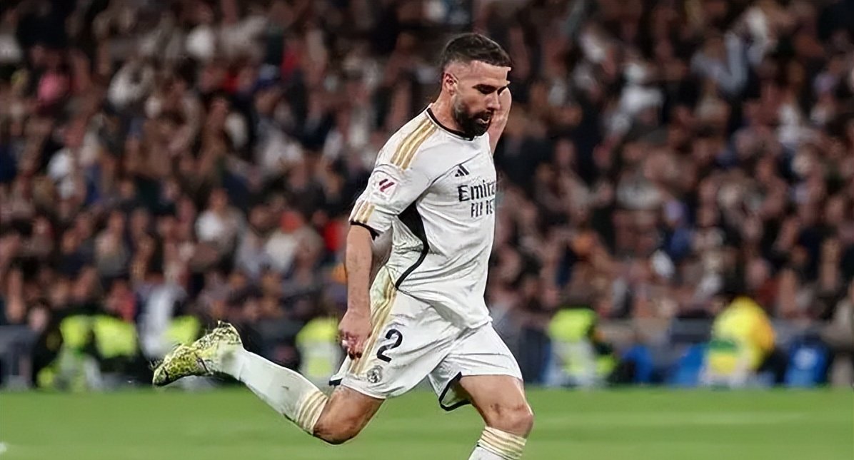 皇马门将神勇扑救，力保球门不失