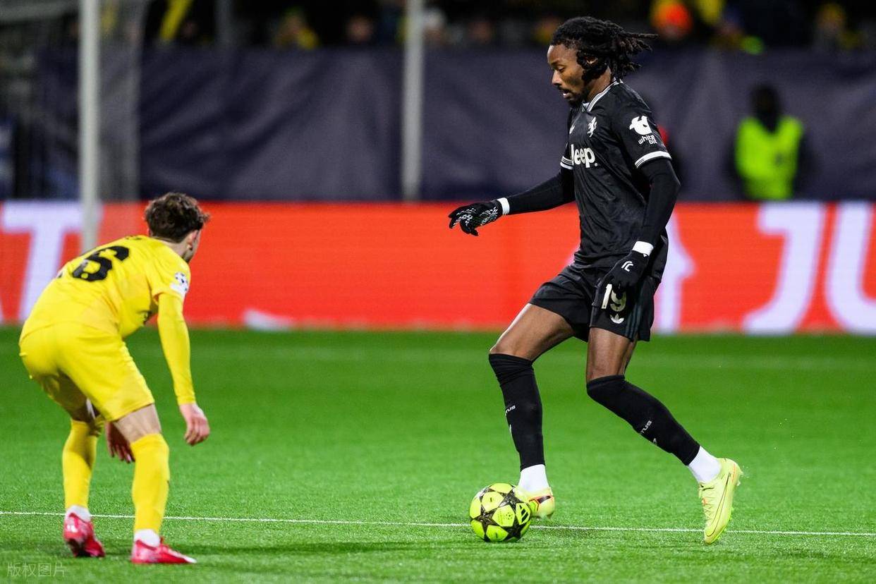 那不勒斯主场战胜乌迪内斯，重返欧冠区